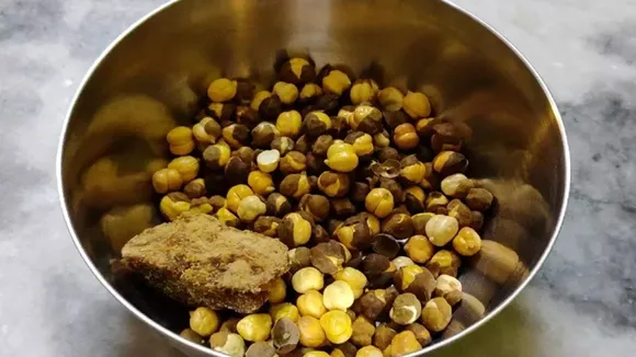 Benefits Of Eating Jaggery And Gram 