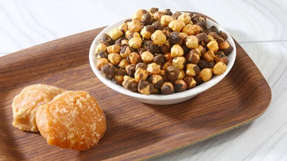 Benefits Of Eating Jaggery And Gram 