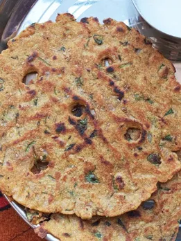 thalipeeth recipe Photo