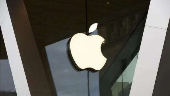 apple iphone export, trump iphone tariff,