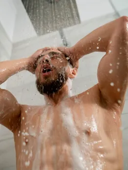 Showering | Shower | Showering Before Bed At Night | Showering benefits | bathing benefits | bathing before sleep at night | health tips | lifestyle tips