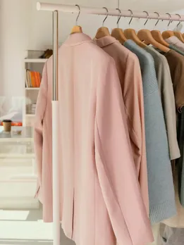 Seven Days Wear Colour | weekday Wear Colour | Wear Colour according astrology | Spiritual colors for days of week | weekday colours according astrology | jyotish tips | astrology tips