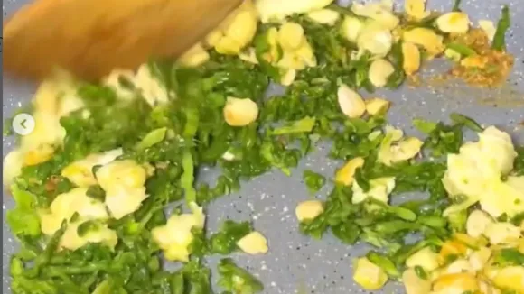 Bharw karela recipe | bharela karela nu shaak banavani rit | punjabi style stuffed bitter gourd recipe | punjabi style Bharw karela recipe | karela sabji recipe