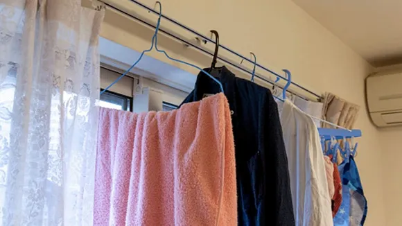 Rainy Season, Cloth Drying Tricks