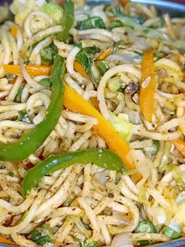 Veg Hakka Noodles Recipe, Veg Hakka Noodles