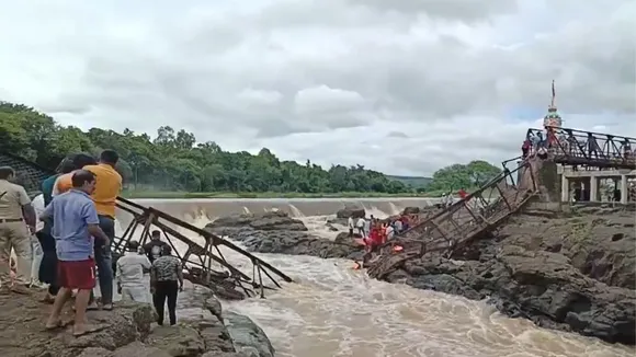 bridge collapse in pune, bridge collapse,
