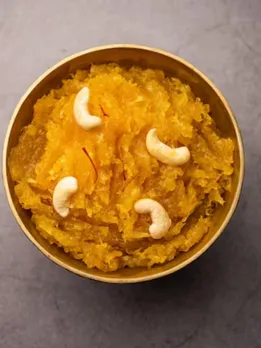 lili kharek no halwo recipe