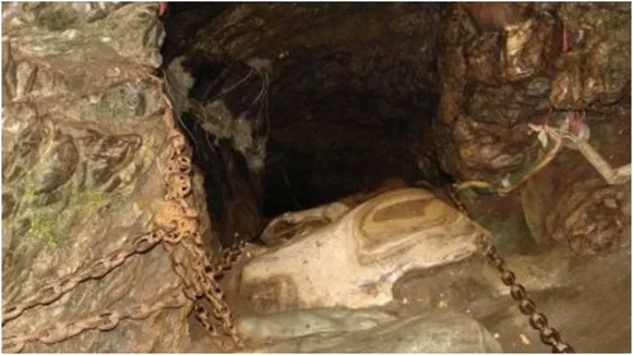 Uttarakhand patal bhuvaneshwar temple tour