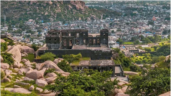 monsoon travel destination near Ahmedabad 