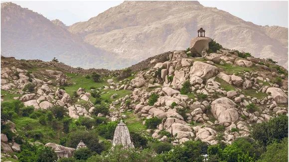 monsoon travel destination near Ahmedabad 