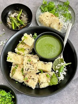 Farali Dhokla Recipe | Farali Dhokla Recipe in gujarati | Farali Dhokla Recipe for Fasting | farali dhokla banavani rit | moriya na farali dhokla recipe | Sawan vrat fasting food recipe | ફરાળી ઢોકળા રેસીપી | શ્રાવણ વ્રત ઉપવાસ માટે ફરાળી વાનગી રેસીપી