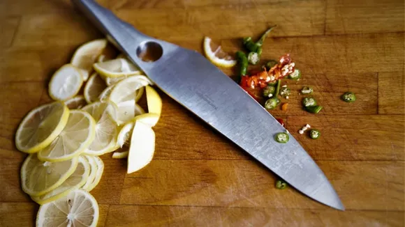 Hanging Lemon Chillies myth vs fact