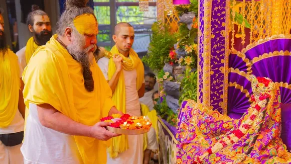 Premanand Maharaj Video: બારમા તેરમાનું ભોજન ખાવાથી પાપ લાગે છે? પ્રેમાનંદ મહારાજે જણાવી સચ્ચાઇ, જુઓ વાયરલ વીડિયો