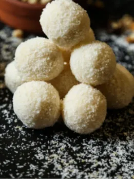 Rice Flour Laddu recipe in Gujarati