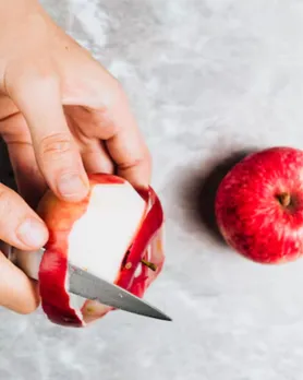  શું તમારે સફરજન અને કેળાની છાલ ખાવી જોઈએ