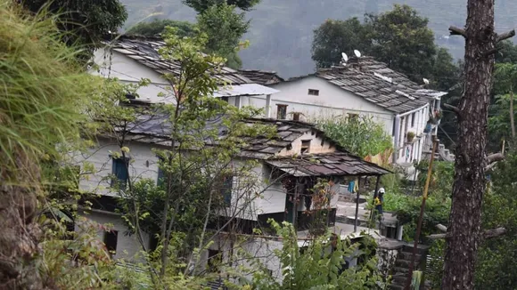 monsoon travel tips, deghat uttarakhand