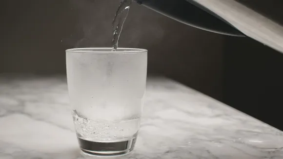 ગરમ પાણી પીવાના સ્વાસ્થ્ય લાભો