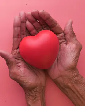 ગરમ પાણી પીવાના સ્વાસ્થ્ય લાભો |