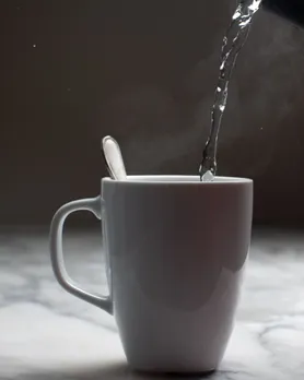 ગરમ પાણી પીવાના સ્વાસ્થ્ય લાભો