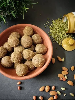 green moong laddu recipe in gujarati