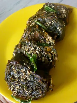 patra recipe | patra recipe in south gujarati style | patarveliya recipe | patra banavani rit | patarveliya recipe in gujarati | south gujarati style patra recipe | patra banane ki recipe | monsoon food recipe | પતરવેલીયા રેસીપી