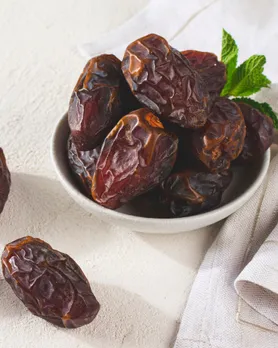 દૂધ સાથે પલાળેલી ખજૂર ખાવાના ફાયદા