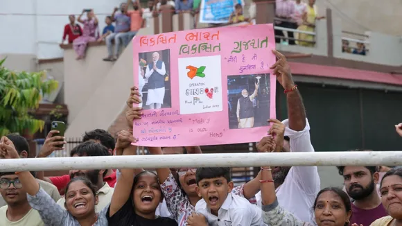 PM Narendra Modi Ahmedabad Road Show, PM Modi Gujarat Visit