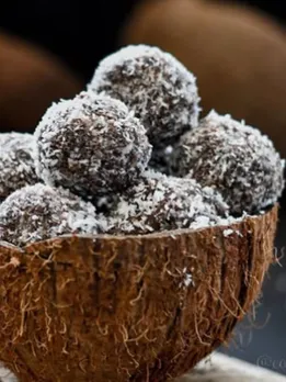 janmashtami recipe in gujarati tips | જન્માષ્ટમી 2025 | ચોકલેટ નાળિયેર લાડુ રેસીપી