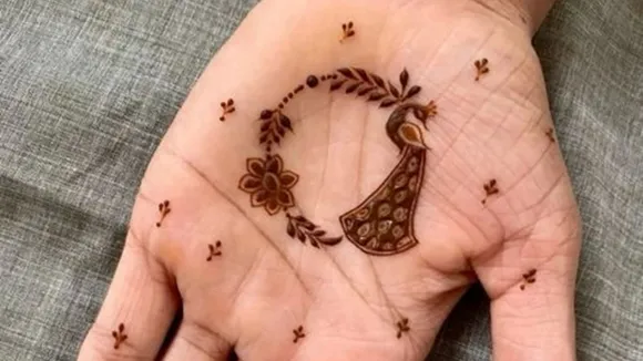 Radha Krishna Theme Mehndi, જન્માષ્ટમી રાધા કૃષ્ણ મહેંદી ડિઝાઇન