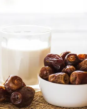 દૂધ સાથે પલાળેલી ખજૂર ખાવાના ફાયદા