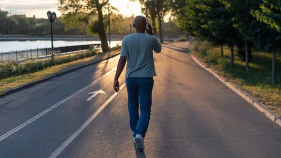 પાછળ ચાલવાના અદ્ભુત ફાયદા