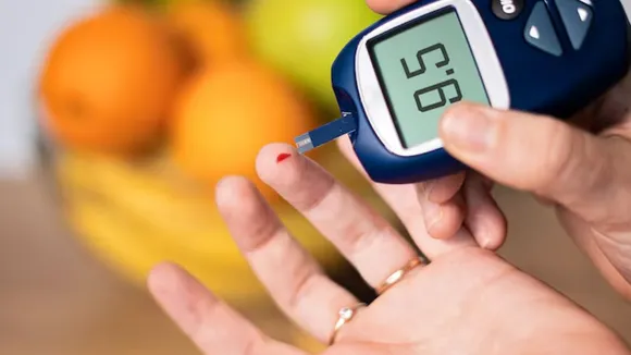 બ્લડ સુગર કંટ્રોલ | બ્લડ સુગર કંટ્રોલ ટિપ્સ | બ્લડ સુગર કેવી રીતે કંટ્રોલ કરવી | ડાયાબિટીસના દર્દીઓ માટે જીવનશૈલી, ડાયાબિટીસના દર્દીઓ માટે સ્વસ્થ ટિપ્સ