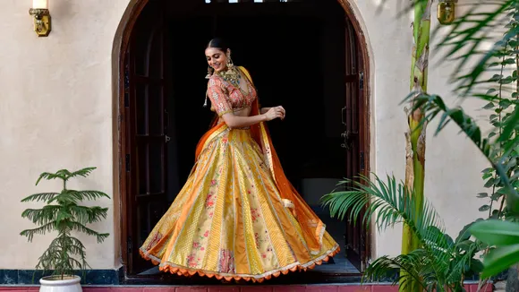 નવરાત્રી 2025 ટ્રેન્ડિંગ આઉટફિટ્સ