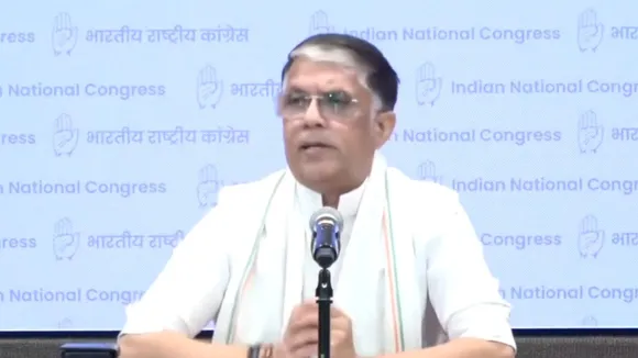 congress leader pawan khera attacks nitin gadkari