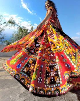 નવરાત્રી 2025 ટ્રેન્ડિંગ આઉટફિટ્સ