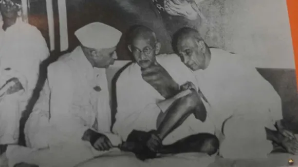 Mahatma Gandhi | jawaharlal nehru | sardar vallabhbhai patel