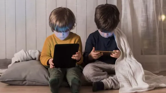 બાળકોનો સ્ક્રીન ટાઈમ ઓછો કરવાની ટિપ્સ પેરેન્ટીંગ ટિપ્સ