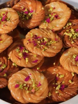 મીઠી મઠરી રેસીપી દિવાળી 2025