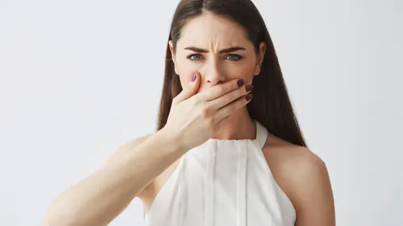 મોઢામાંથી દુર્ગંધ દૂર કરવાના ઘરેલુ ઉપાય હેલ્થ ટિપ્સ