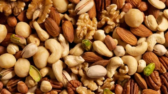 દિવસમાં કેટલા ડ્રાયફ્રૂટ્સ ખાઈ શકાય ડ્રાયફ્રૂટ્સ ખાવાના ફાયદા હેલ્થ ટિપ્સ