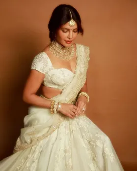 પ્રિયંકા ચોપરા વારાણસી મંદાકિની લુક સેલિબ્રિટી ફેશન મનોરંજન | Priyanka Chopra