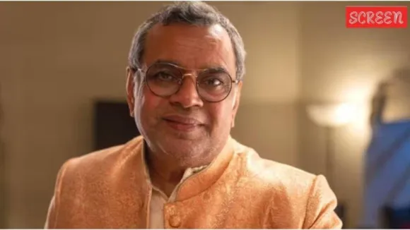 પરેશ રાવલ સ્ટેજ પરથી ઉતરીને એક માણસને માર્યો ન્યુઝ મનોરંજન મુવીઝ