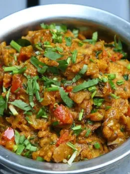 વઘારેલો રોટલો રેસીપી