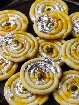 kaju Jalebi Recipe in Gujarati