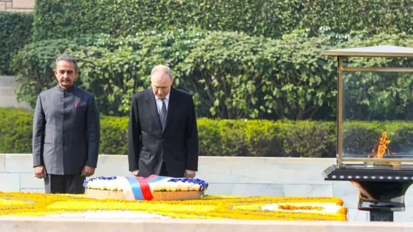 Putin at rajghat