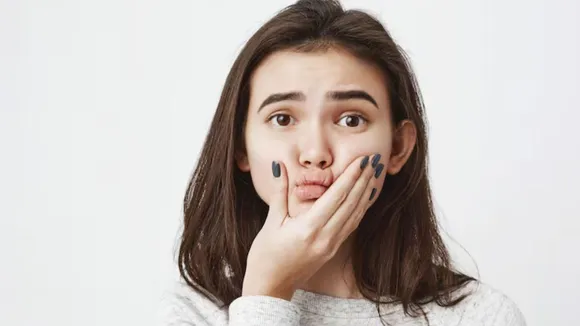 ફાટેલા હોઠથી છુટકારો મેળવવા માટે જરૂરી વિટામિન વિન્ટર સ્કિન કેર ટિપ્સ બ્યુટી ટિપ્સ। essential vitamin to get rid of Chapped lips winter skincare tips in gujarati