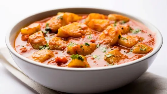 Potato vegetable recipe with gravy