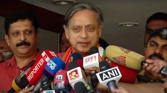 Shashi Tharoor, 1