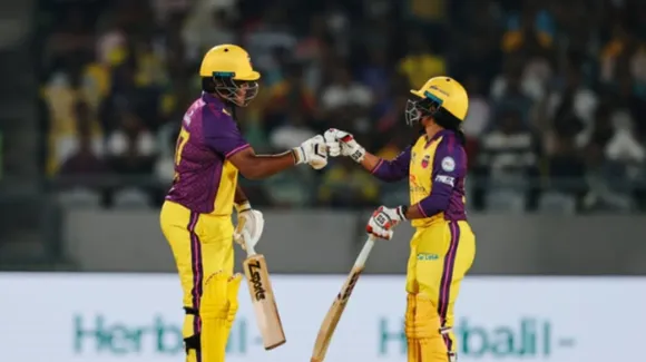 up warriorz batting against delhi capitals