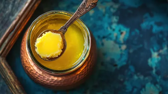 l benefits of applying ghee on navel 